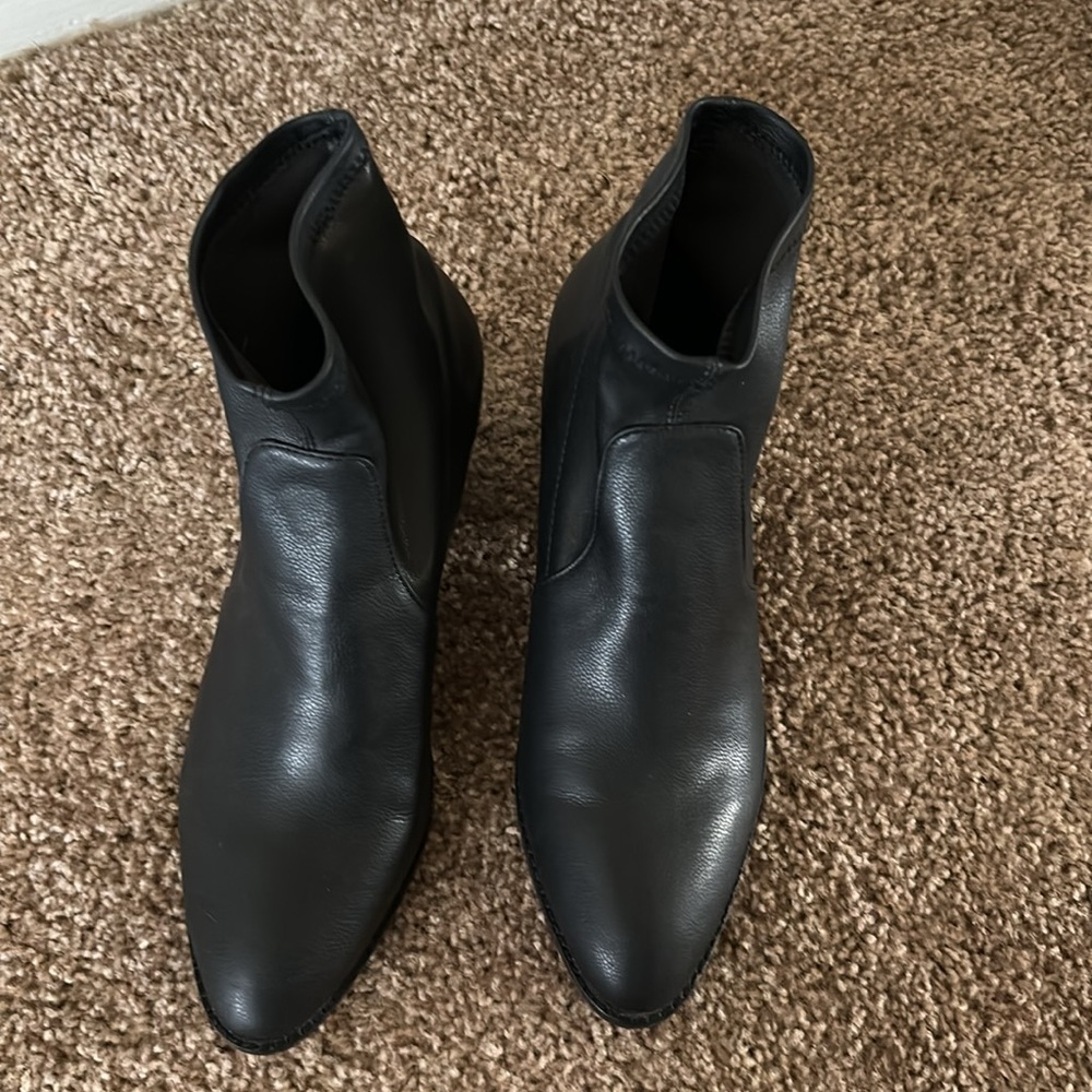 Silent D Black Cutout Heel Bootie - Picture 4 of 6